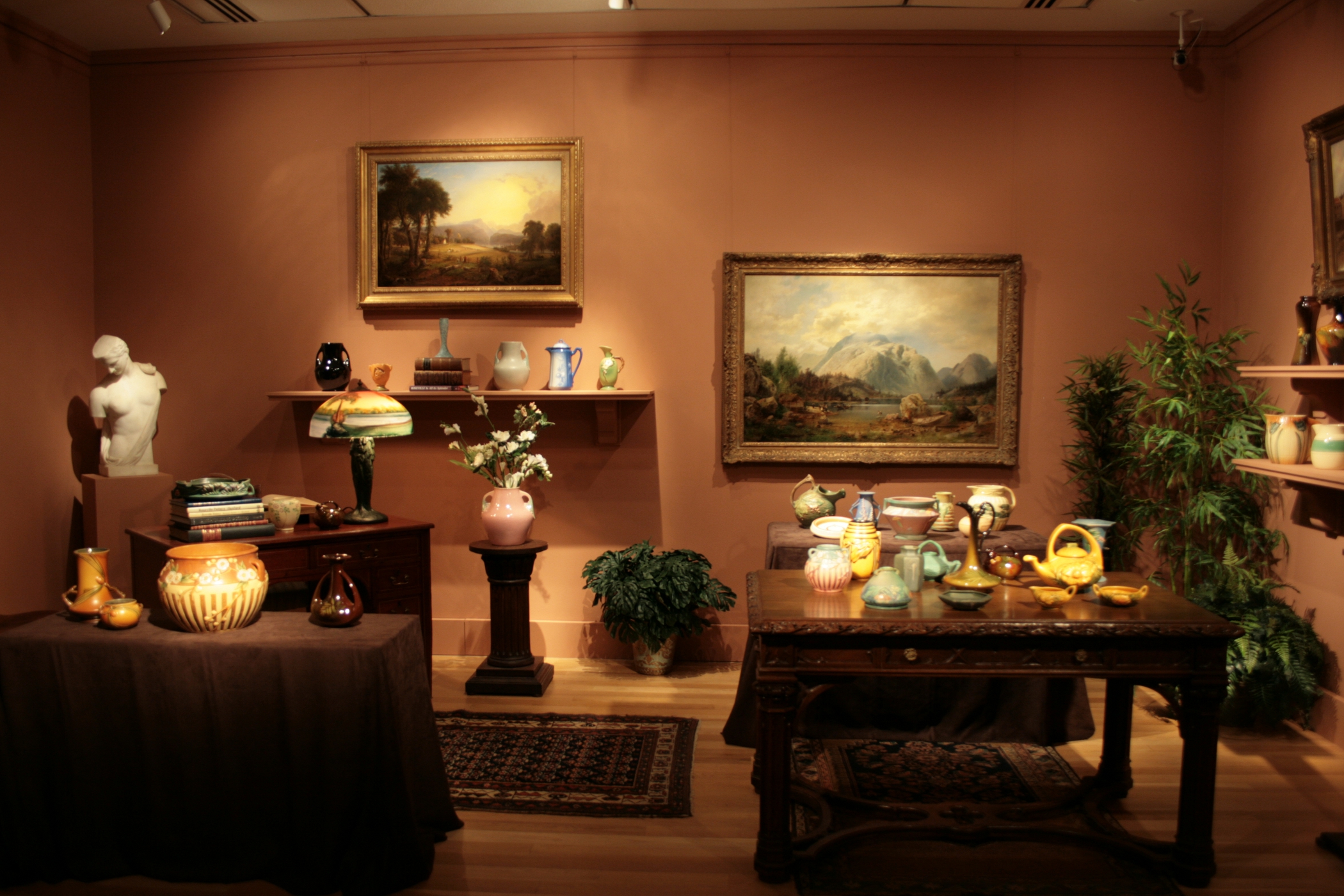 At Home with Roseville Pottery